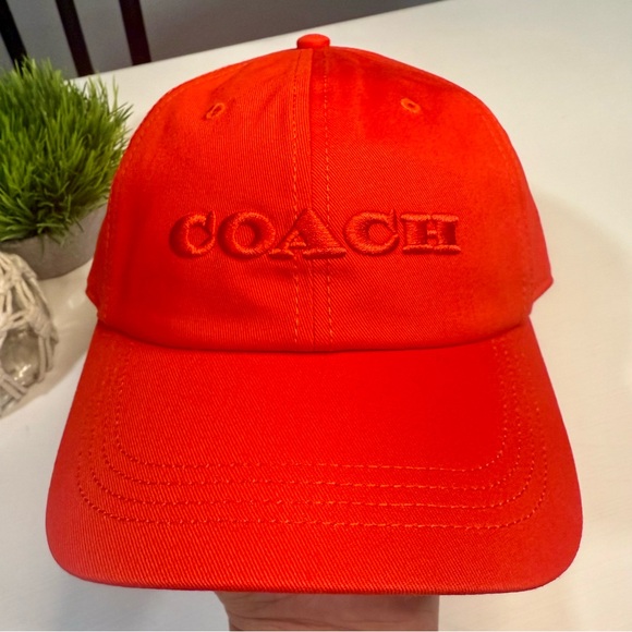 NWT COACH SIGNATURE EMBROIDERED BASEBALL CAP RED - Picture 7 of 7